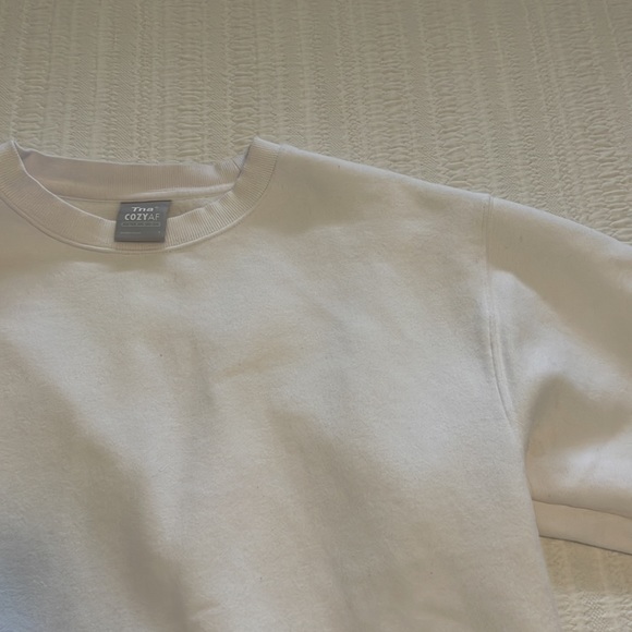 TNA white cozy crewneck - Picture 3 of 3